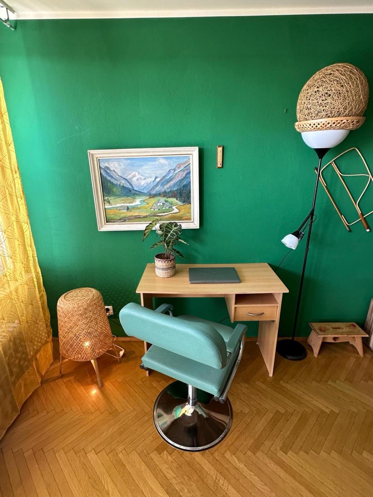 Apartment Center With A Castle View, Parking Laibach