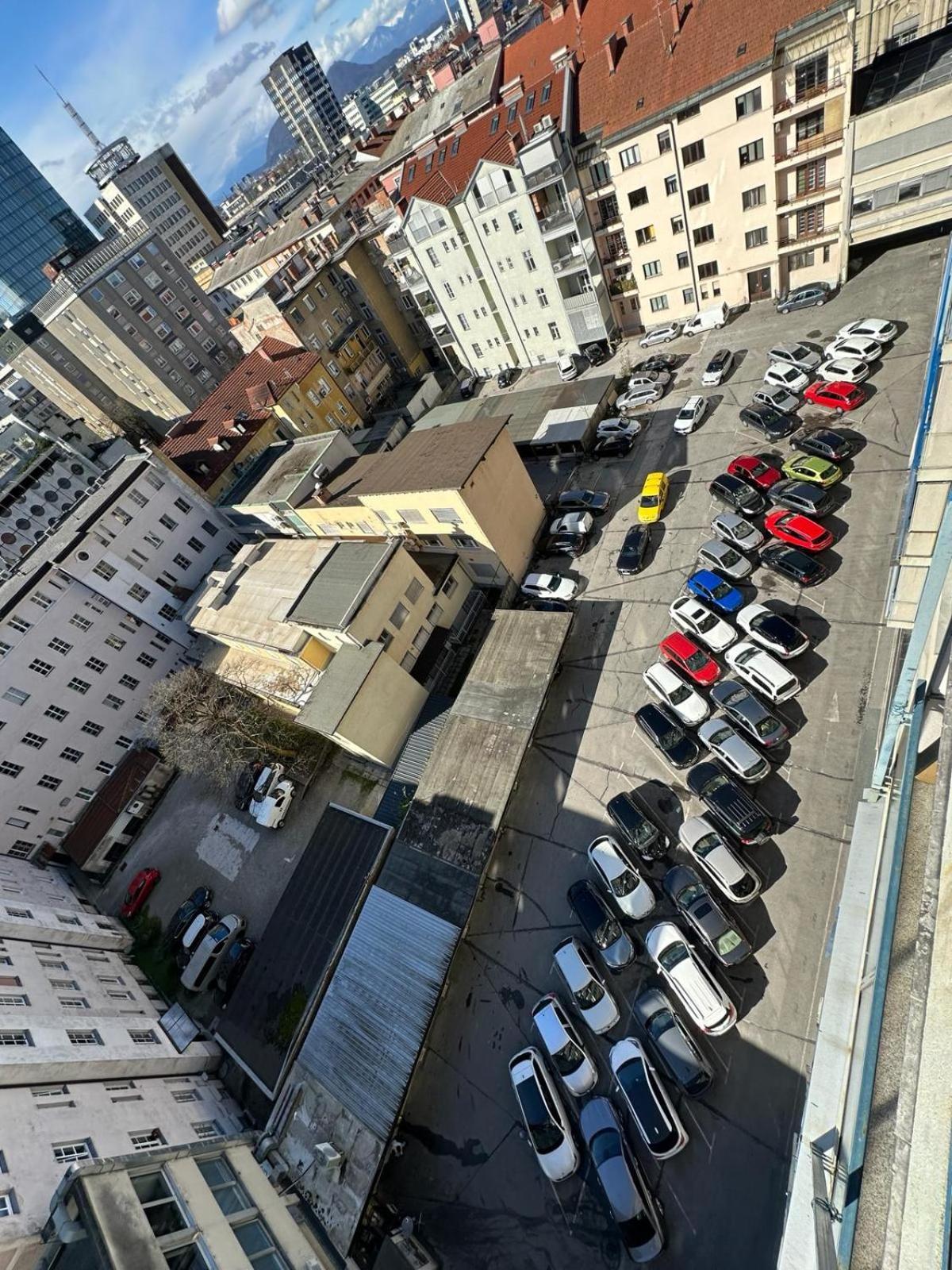 Center With A Castle View, Parking *